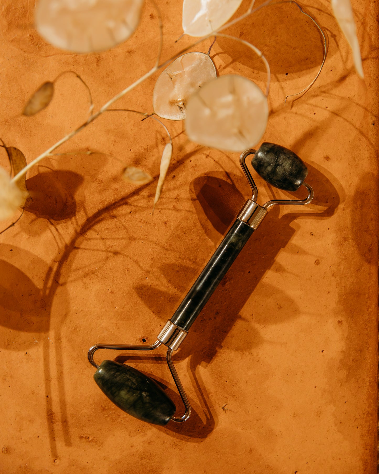 Serpentine Facial Roller