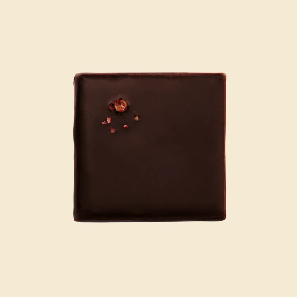 Cosmic Dealer Raspberry & Macadamia Chocolate